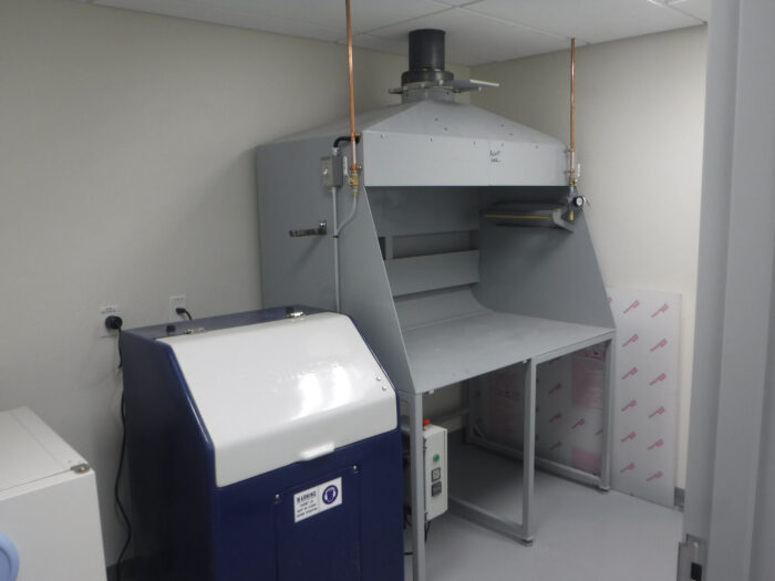 Castle Mountain Lab- photo 1